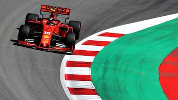 Charles Leclerc con el Ferrari.