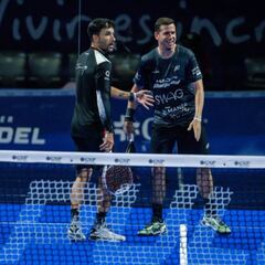 Sorpresa: Belasteguín y Capra, presentación y despedida