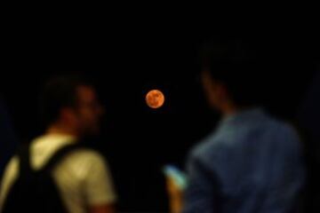 La superluna en Hong Kong.