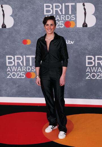 Vicky McClure posa en la alfombra de los Brit Awards 2025.