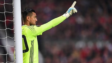 Sergio Romero en el encuentro de vuelta de semifinales de la Europa League ante el Celta de Vigo.