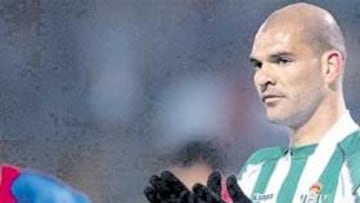 <b>TORRE VERDIBLANCA. </b>David Rivas fue la apuesta de Serra Ferrer para frenar al gigante Iacob y el central brilló a un gran nivel.