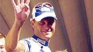 <b>¡Y VAN CUATRO!</b> No cesa el hambre de etapas de Petacchi.