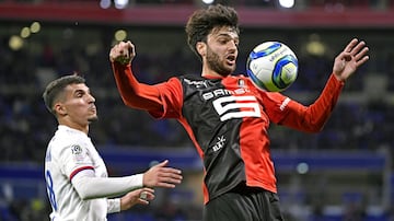 En Francia aseguran que Grenier, jugador del Rennes, estaría en los planes del cuadro español. La principal dificultad es que Fiorentina y Granada también lo siguen.