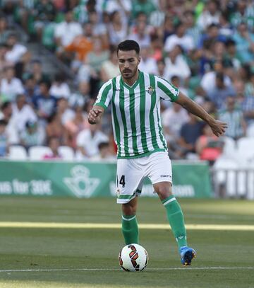 Etapa en el FC Barcelona: 2008-09 | Etapa en el Real Betis: 2013-16