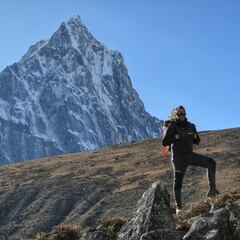 Álex Txikon prepara en el Ama Dablam (6.812 mts) su Annapurna invernal