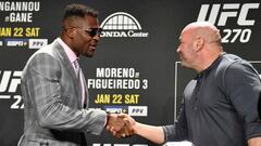 Francis Ngannou y Dana White, cuando el camerunés era peleador de la UFC.