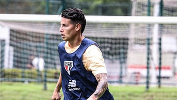 Jonathan Calleri destaca amistad con James Rodríguez.