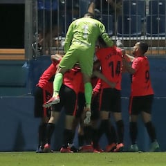 Los Álex alegran al Tenerife