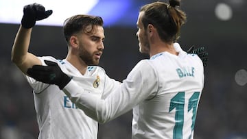 Bale y Mayoral celebran el segundo gol del Madrid.