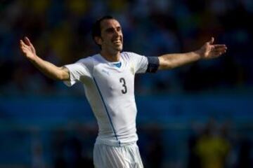 DEFENSAS: Diego Godín, Uruguay. El charrúa del Atlético de Madrid está valorado en 23 millones de euros.