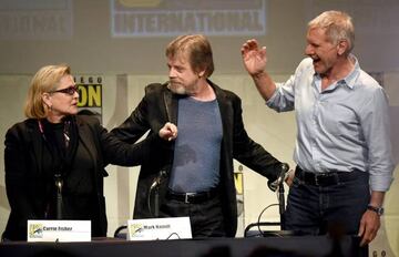 Carrie Fisher, Mark Hamill y Harrison Ford en 2015