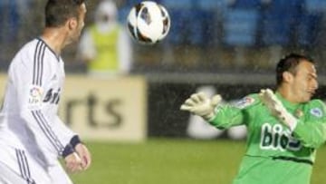 Un golpe de suerte da los tres puntos a una gran Ponferradina