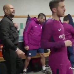 "¡Sit down!" La bronca a gritos inédita de Guardiola al vestuario del City