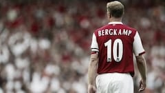 La elegancia holandesa que deleitó al Arsenal: Dennis Bergkamp