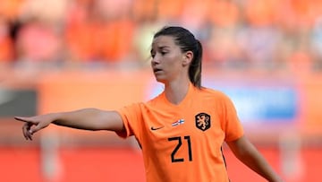 Damaris Egurrola en un partido con Países Bajos