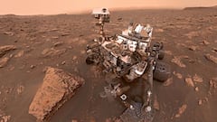 Scientists studying thousands of images of Mars made an “impossible” discovery on the top of the highest mountains on the planet located around the equator.