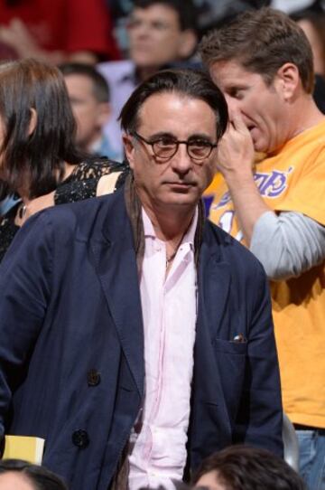 Andy Garcia en el Houston Rockets-Los Angeles Lakers.