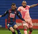 Vidal se luce con una asistencia en empate del Barça ante Eibar