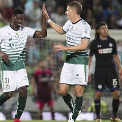 Santos, a la parte alta de la Liga MX de la mano de Djaniny Tavares