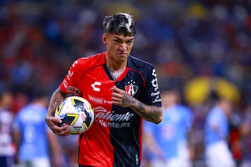  Raymundo Fulgencio of Atlas  during the 16th round match between Atlas and Cruz Azul as part of the Liga BBVA MX, Torneo Apertura 2024 at Jalisco Stadium on November 06, 2024 in Guadalajara, Jalisco, Mexico.