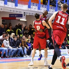 El Zaragoza gana en Brindisi y acaba primero de grupo