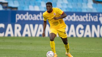 Francisco hace de la necesidad virtud apostando por los jóvenes