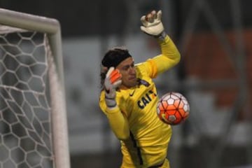 FÃºtbol, Cobresal v Corinthians.
Copa Libertadores de AmÃ©rica 2016.
El jugador de Corinthians Cassio, juega el balÃ³n contra Cobresal durante el partido de Copa Libertadores por el grupo 8 en el estadio El Cobre.
El Salvador, Chile.
17/02/2016
Marcelo Hernandez/Photosport************

Football, Cobresal v Corinthians.
Copa Libertadores Championship 2016.
Corinthians player Cassio, play the ball against Cobresal during Copa Libertadpres Championship football match for group 8 at El Cobre stadium in El Salvador, Chile.
17/02/2016
Marcelo Hernandez/Photosport*