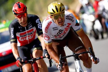 Cavendish acosa a Merckx