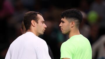 Tennis - ATP Masters 1000 - Paris Masters - AccorHotels Arena, Paris, France - October 31, 2023  Russia's Roman Safiullin with Spain's Carlos Alcaraz after winning their round of 32 match REUTERS/Stephanie Lecocq