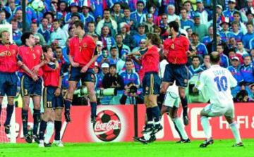 Zidane. El mediapunta francés dirigió el partido al ritmo que le interesaba y además abrió el marcador con un gran gol al transformar un golpe franco.