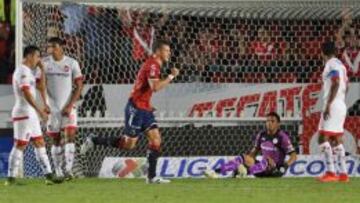 Julio Furch anotó dos goles en el triunfo de Veracruz sobre Toluca.