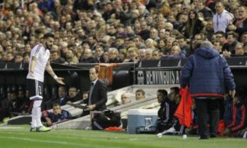 El lío del cambio de Negredo en el partido de liga entre el Valencia y el Atlético de Madrid.
