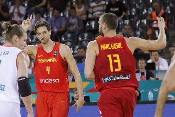 Pau Gasol se ha convertido en el máximo anotador de la historia del Eurobasket, durante el partido contra Hungría del Eurobasket 2017. superando a Nowitzki y a Tony Parker que lideraban la clasificación.