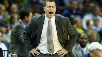 Los Grizzlies despiden a Joerger, que apunta a Sacramento