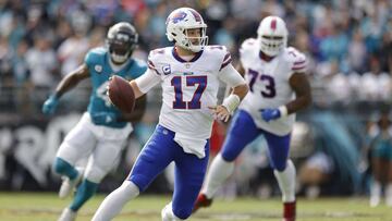 El quarterback Josh Allen no tuvo su mejor actuación con los Buffalo Bills ya que cometió tres turnovers en la derrota contra los Jacksonville Jaguars.