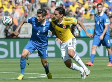 La Selección goleó a los europeos con goles de Pablo Armero, Teo Gutiérrez y James Rodríguez.