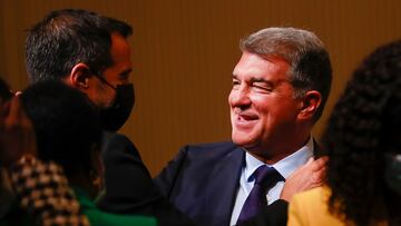 21/10/21 FC BARCELONA ACTO DE RENOVACION DE CONTRATO DE ANSU FATI
Jorge Mendes
JOAN LAPORTA PRESIDENTE