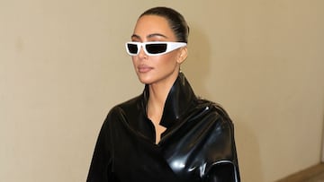 Oficial: Kim Kardashian es declarada legalmente soltera mientras su divorcio con Kanye West continúa. La socialité ya no usará el apellido del rapero.