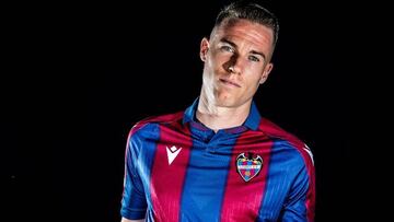 El Levante presenta sus nuevas equipaciones