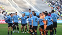 AMDEP3681. LA PLATA (ARGENTINA), 08/06/2023.- Jugadores de Uruguay celebran al final hoy, de un partido de las semifinales de la Copa Mundial de Fútbol sub-20 entre Uruguay e Israel en el estadio Diego Armando Maradona en La Plata (Argentina). EFE/ Juan Ignacio Roncoroni
