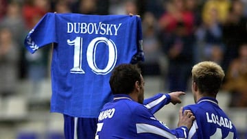Los jugadores del Real Oviedo le dedican un gol al fallecido Peter Dubovsky.