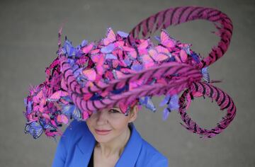 Ascot vuelve lleno de looks extravagantes y mucho glamour