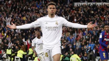 Mariano celebra su gol en el Clásico Real Madrid-Barcelona del 1 de marzo de 2020.