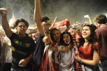 La ciudad de Sevilla salió a la calle a celebrar el título de campeones de la Europa League.