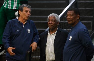 Francisco 'Pacho' Maturana y más leyendas de Atlético Nacional estuvieron presentes en la Noche Verdolaga.