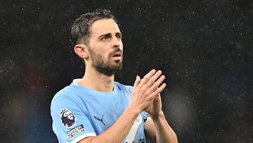 MANCHESTER (United Kingdom), 21/02/2026.- Bernardo Silva of Manchester City reacts after the English Premier League match between Manchester City and Newcastle United, in Manchester, Britain, 21 February 2026. (Reino Unido) EFE/EPA/PETER POWELL EDITORIAL USE ONLY. No use with unauthorized audio, video, data, fixture lists, club/league logos, 'live' services or NFTs. Online in-match use limited to 120 images, no video emulation. No use in betting, games or single club/league/player publications.