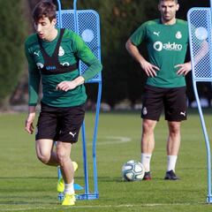 Guillermo llega para salvar los números de la delantera