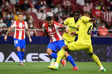 Correa y Capoue.