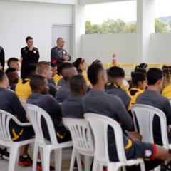 Santa Fe recibe visita del coach mental que trabajó con Dudamel